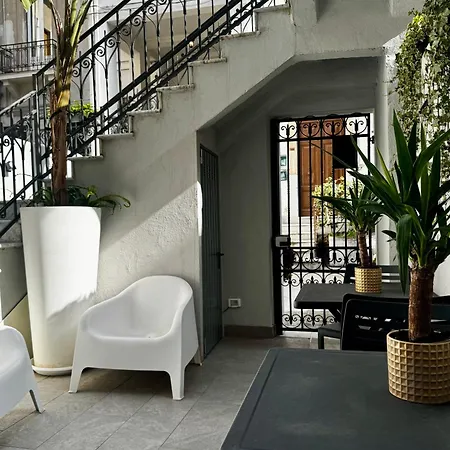 Tera House&rooms לינה וארוחת בוקר 4*