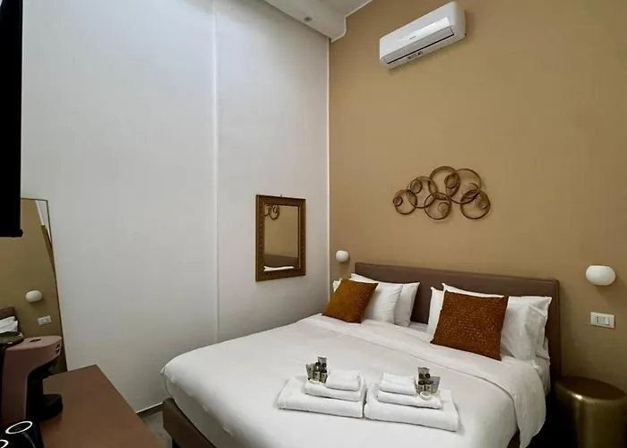 Tera House&rooms לינה וארוחת בוקר רג'יו די קאלאבריה