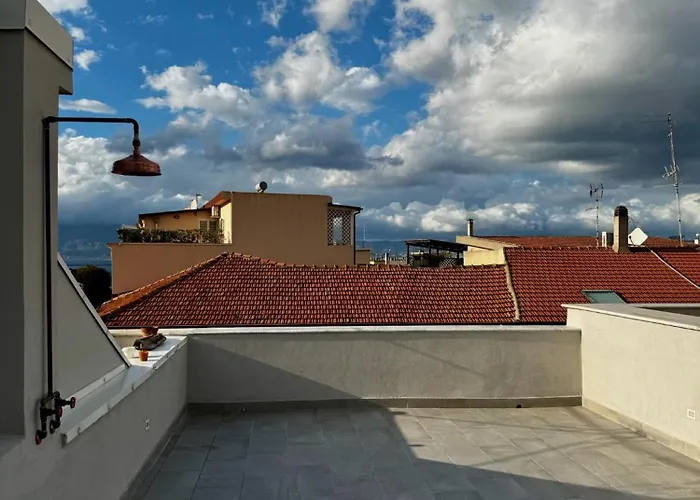 לינה וארוחת בוקר Tera House&rooms 4*