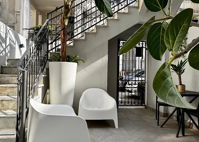 Tera House&rooms לינה וארוחת בוקר 4*