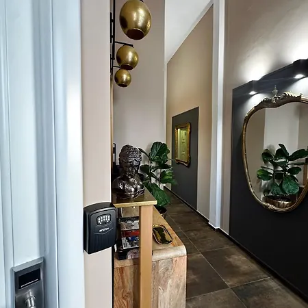 فندق مبيت وإفطار Tera House&rooms 4*