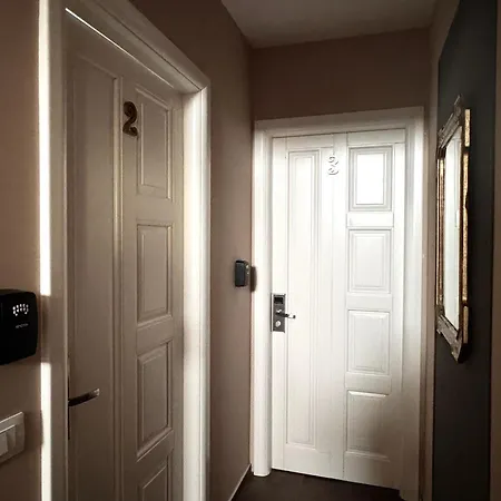 فندق مبيت وإفطار Tera House&rooms ريجّو دي كالابريا