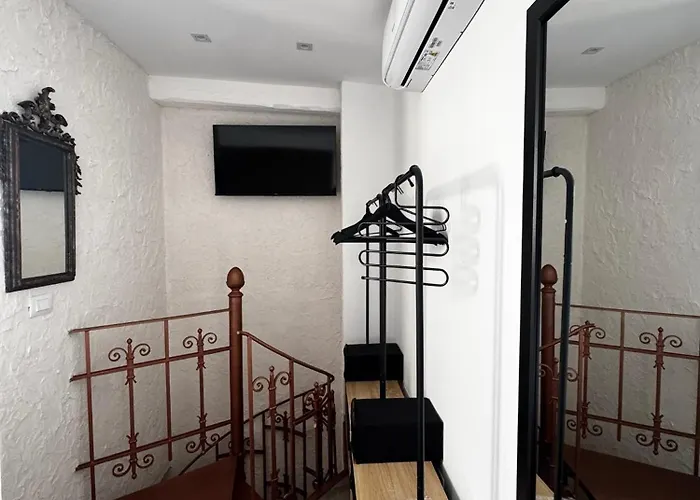 فندق مبيت وإفطار Tera House&rooms 4*