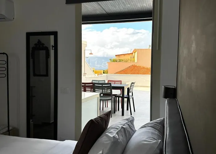 فندق مبيت وإفطار Tera House&rooms ريجّو دي كالابريا