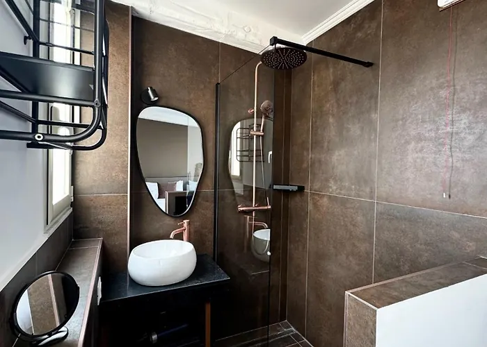 Tera House&rooms فندق مبيت وإفطار 4*