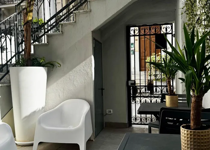 Tera House&rooms فندق مبيت وإفطار 4*